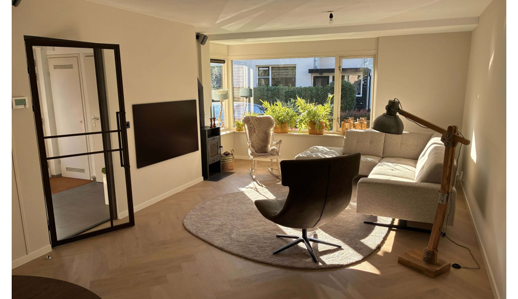 Stalen deuren integreren